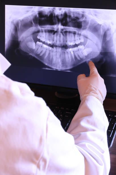 Best Emergency Treatment for Toothache in Champaign, IL